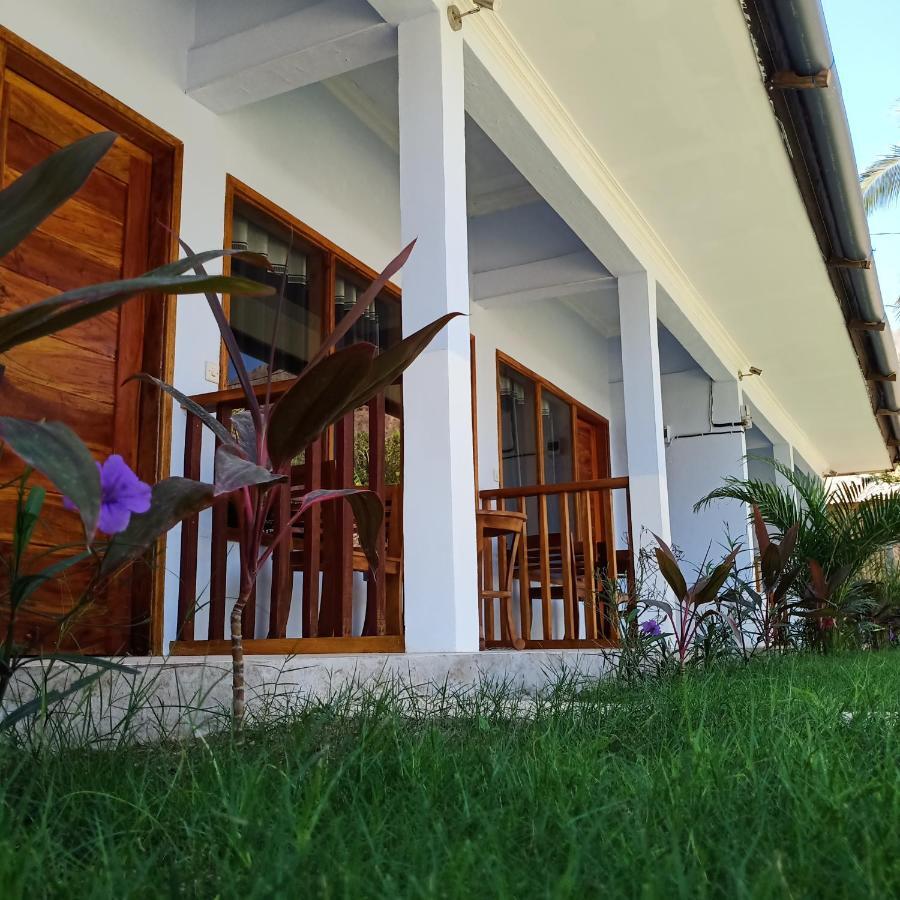Elisa Homestay Areguling Kuta  Zewnętrze zdjęcie